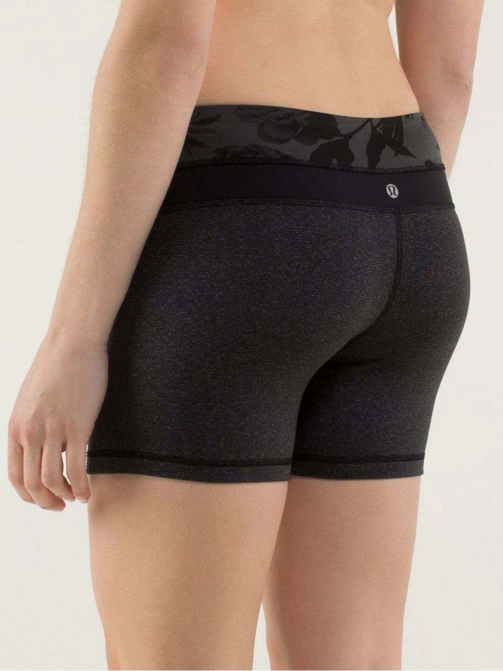 Lululemon Reverse Groove Short (Regular)